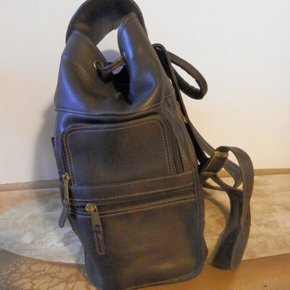 👜 Clava Drawstring Leather Backpack - 7 Zippered Pockets & Compartments 👜 - Picture 3 of 6